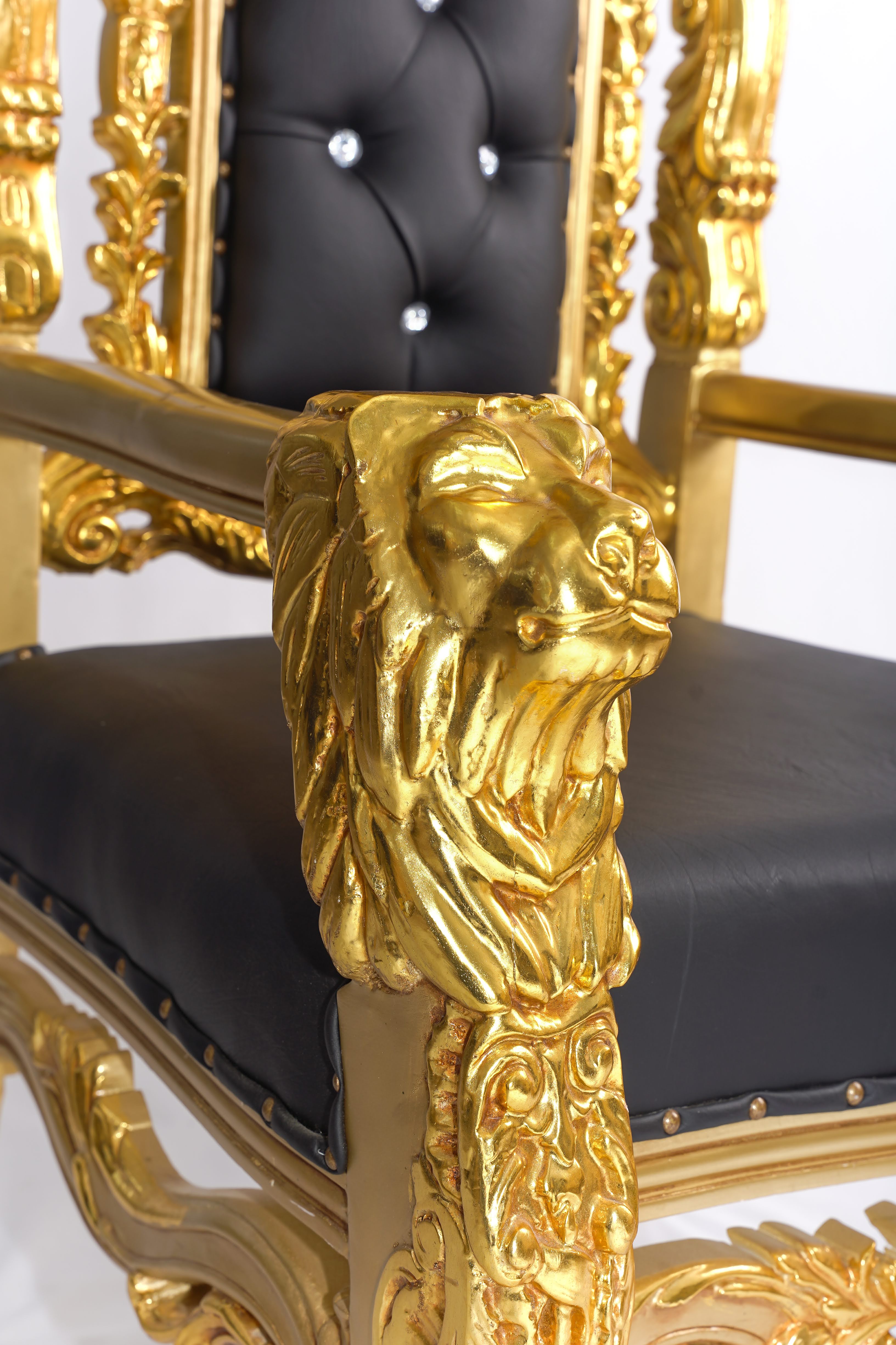 Pharaoh’s Lion Throne – Black & Gold