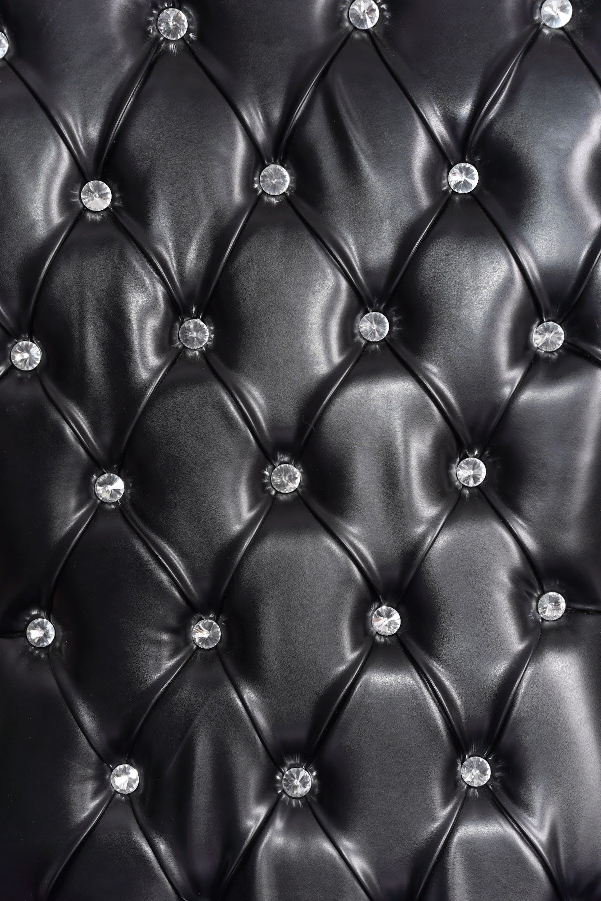 Osiris Noir – All Black