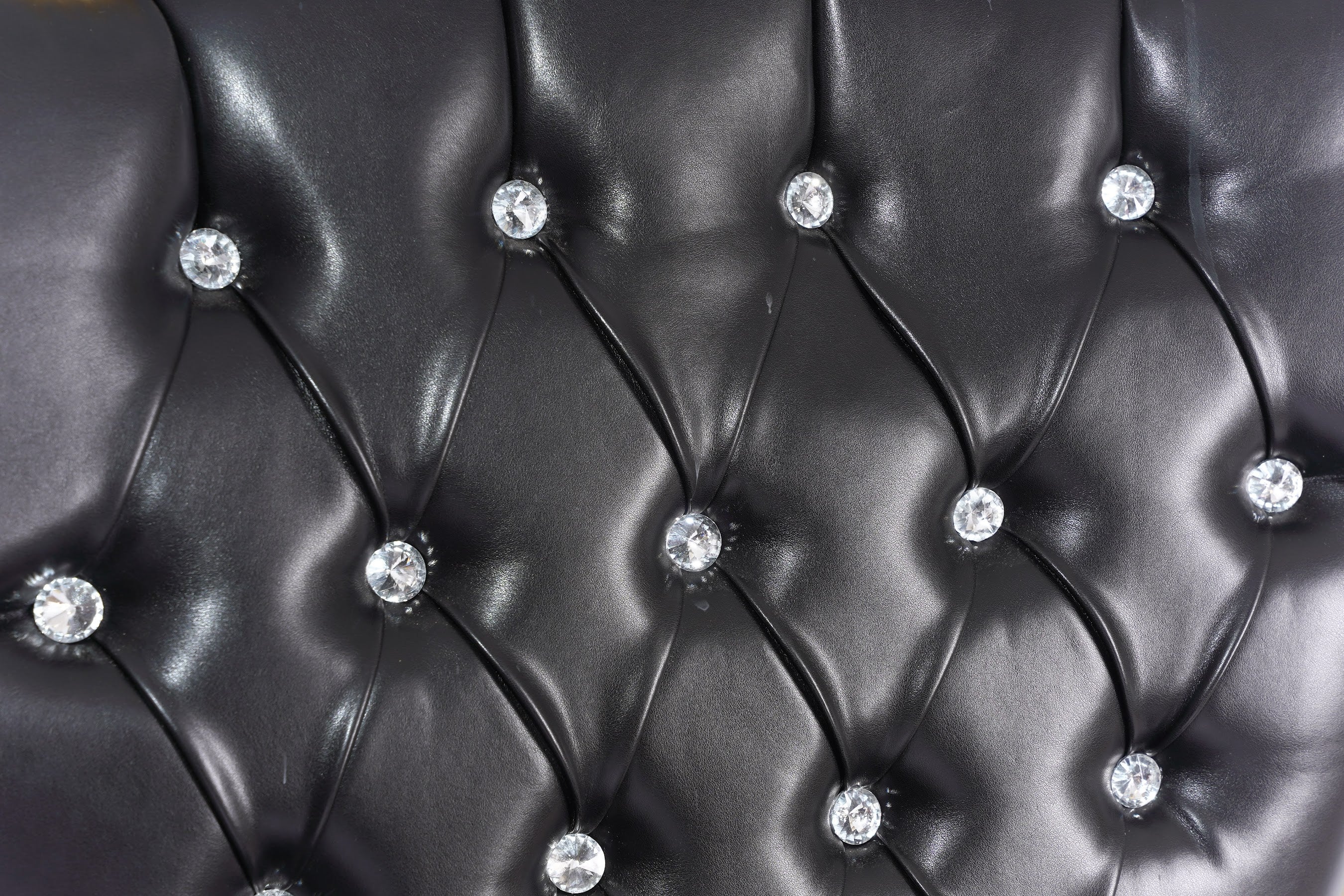 Pharaoh Onyx-Gold Black & Off-Gold