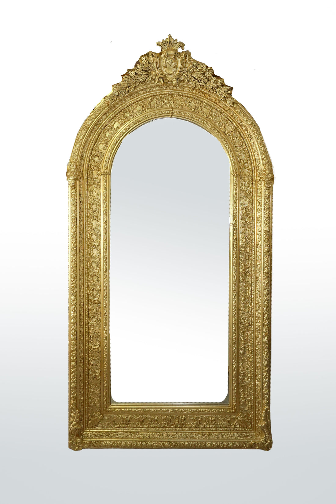 Dynasty Laurel Mirror – Regal Crest [Medium]